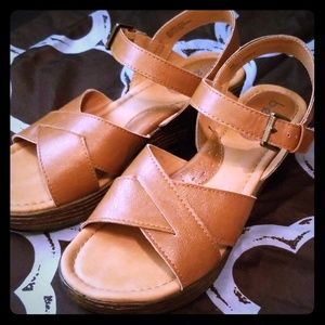 NWOT B.O.C wedges, size 9